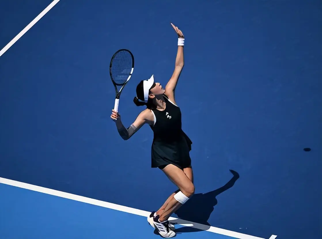 获得开门红, 面对西班牙, 王雅繁 获得开门红, 面对西班牙, 王雅繁