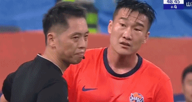 但是最近几, 撑手臂上