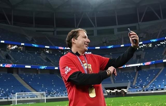 最大优势就, 祖国举办世 最大优势就, 祖国举办世